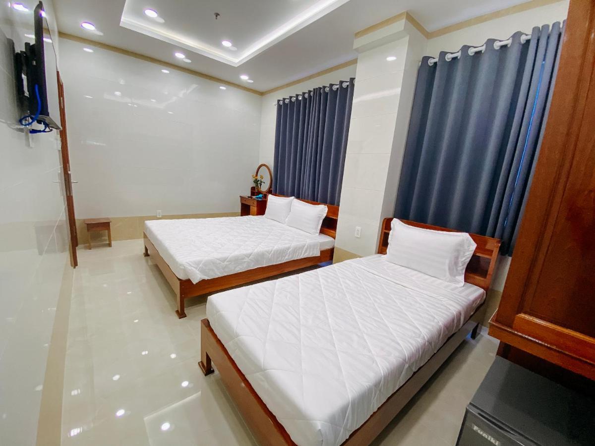 Khach San A68 Hotel Long My Bagian luar foto