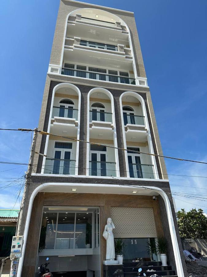 Khach San A68 Hotel Long My Bagian luar foto