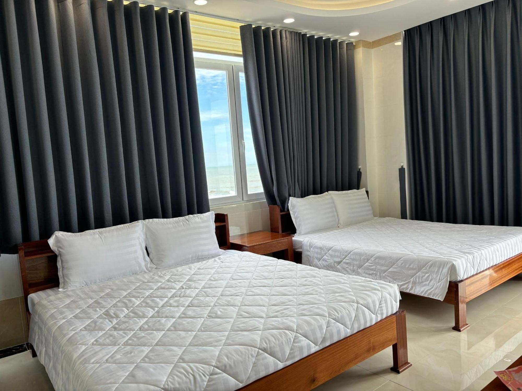 Khach San A68 Hotel Long My Bagian luar foto