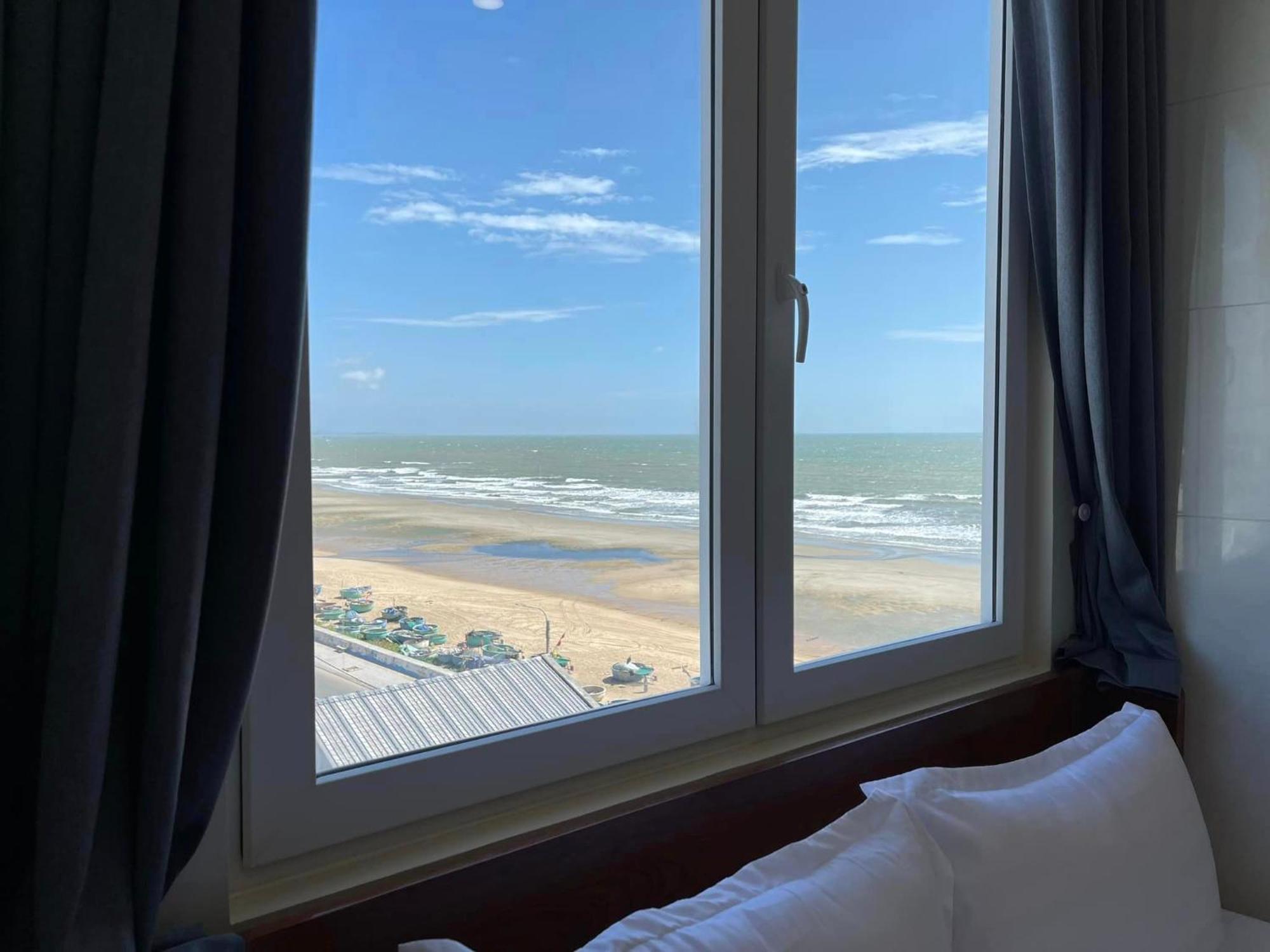 Khach San A68 Hotel Long My Bagian luar foto